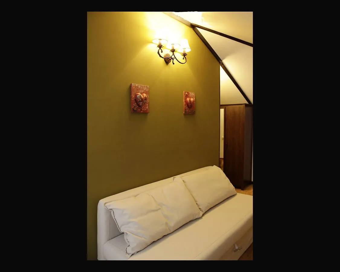 La Livada Bed & Breakfast Otopeni