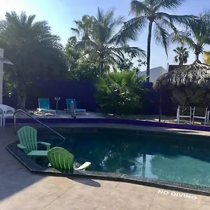 Sandcastle Guest house Palm Beach